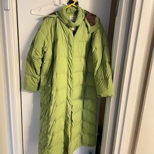 L.L. Bean. Womens XL petite Long Warm Green Winter Coat with Faux Fur Hood